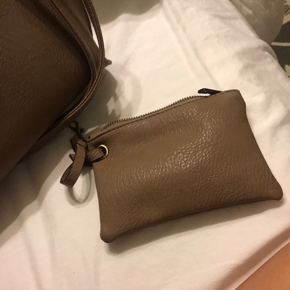 Free People | Reversible Leather Purse - Picture 5 of 7